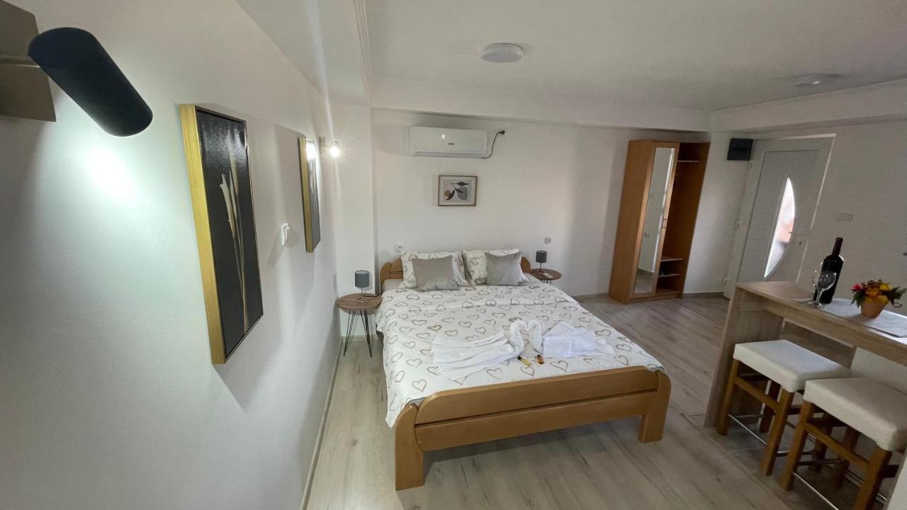 טרביניה Apartman Mim מראה חיצוני תמונה