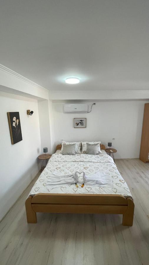 טרביניה Apartman Mim מראה חיצוני תמונה