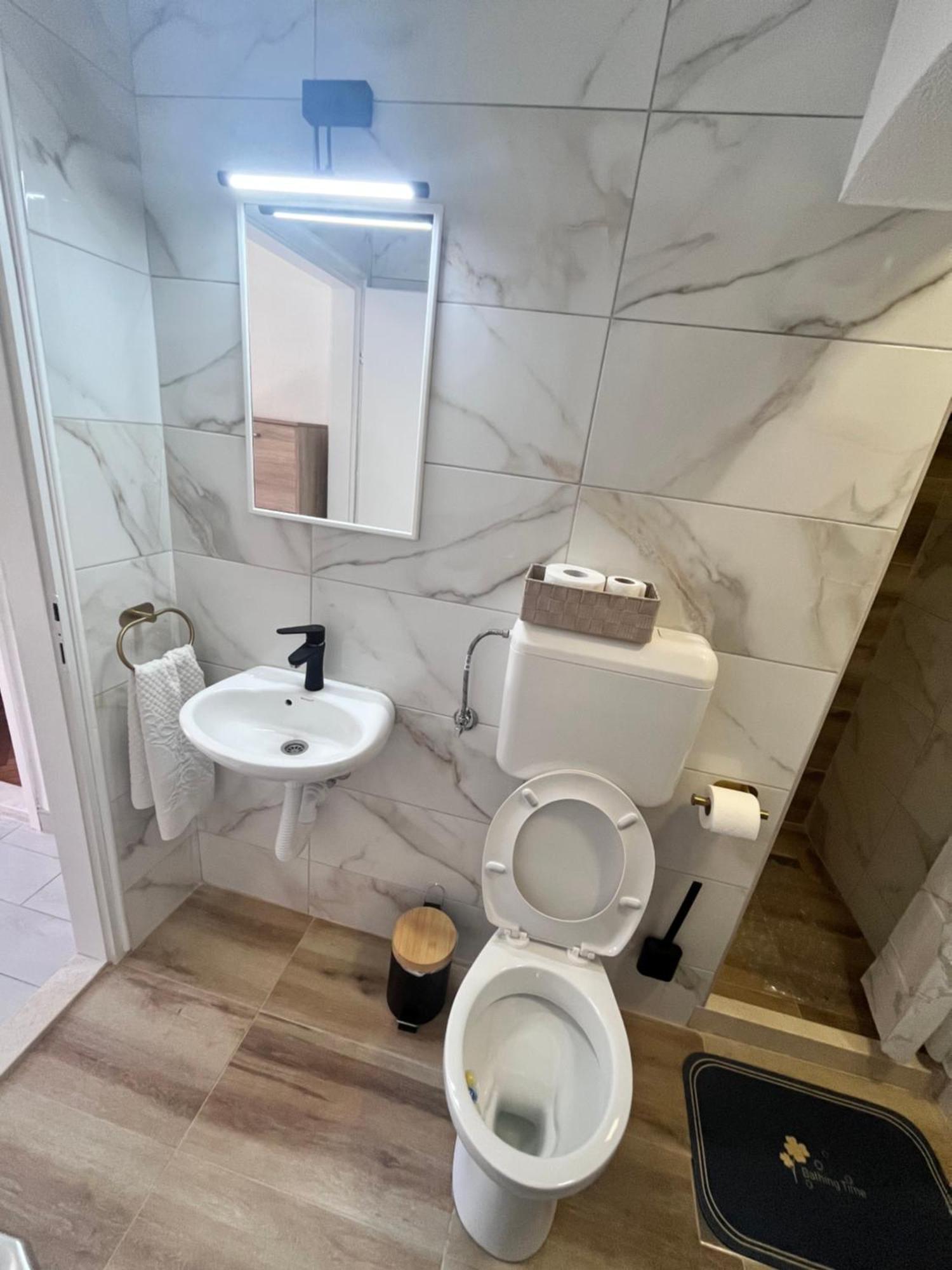 טרביניה Apartman Mim מראה חיצוני תמונה