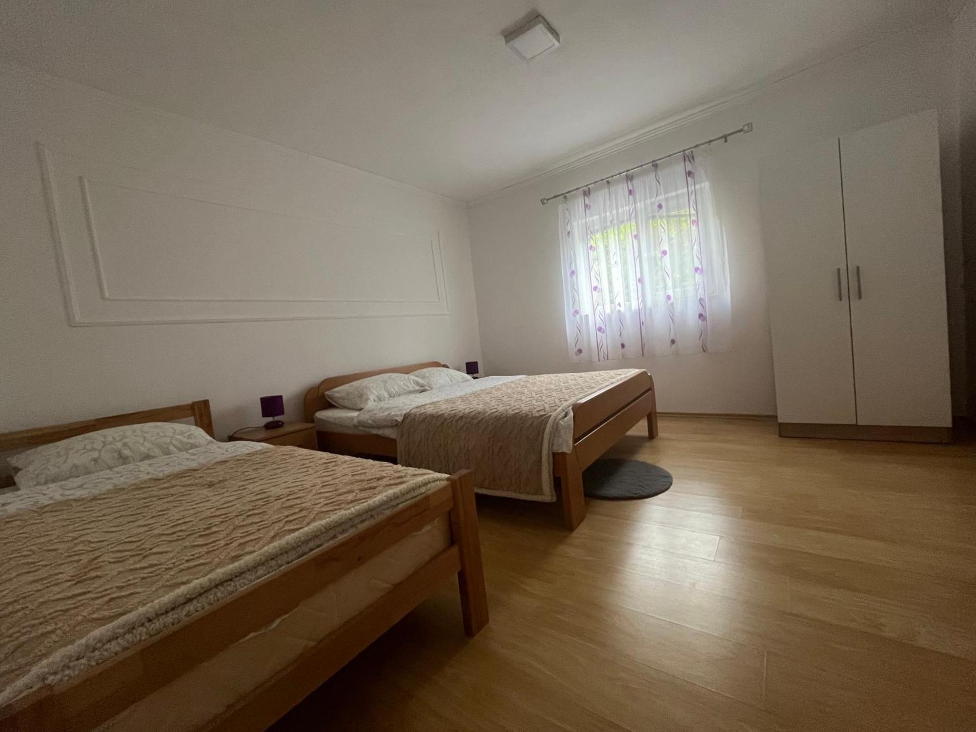 טרביניה Apartman Mim מראה חיצוני תמונה